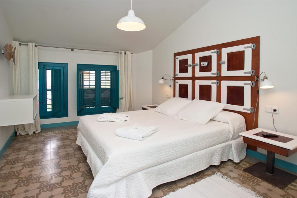 Hotel Hostal Chic Sant Feliu de Guíxols Bilik gambar
