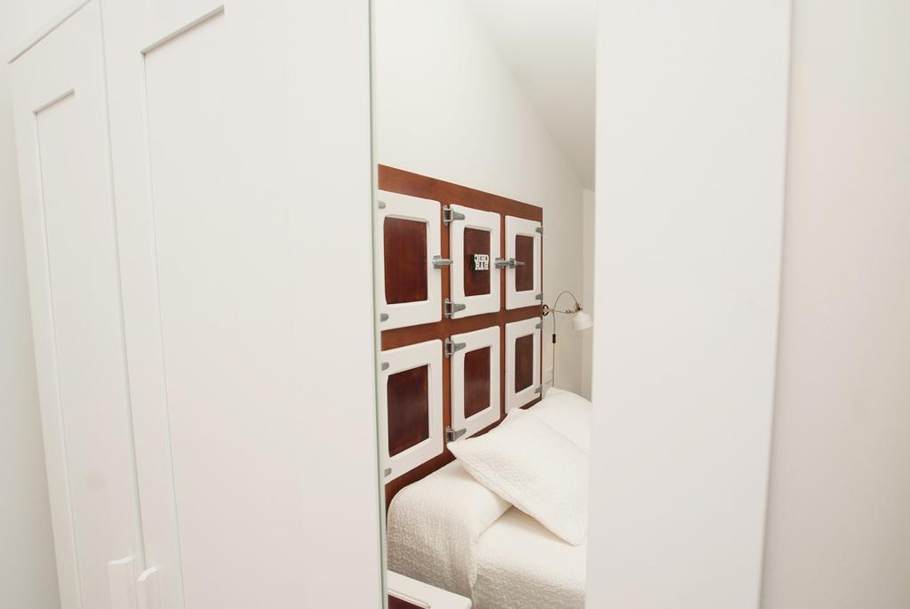 Hotel Hostal Chic Sant Feliu de Guíxols Bilik gambar
